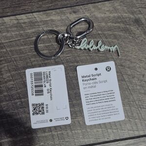 🍋 Lululemon Metal Script Keychain